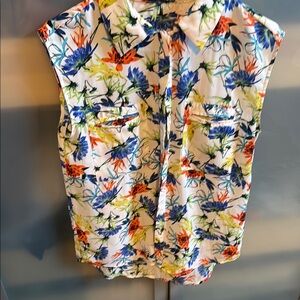 Ro & De Blue and Yellow Sleeveless Button Down Shirt